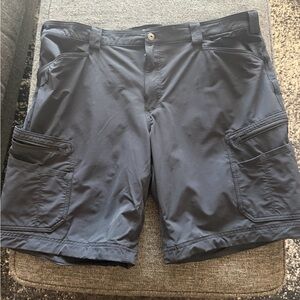 Duluth Trading Co Men's Black Cargo Shorts
